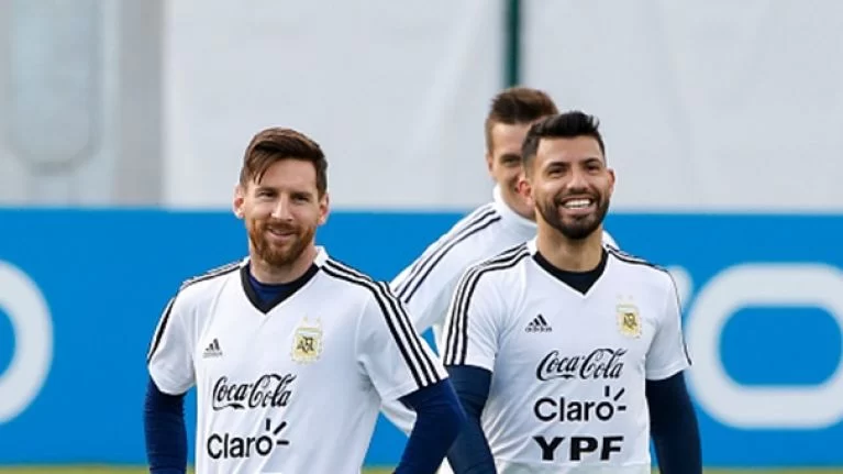 messi And Aguero