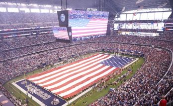 AT&T-Stadium-Dallas-Texas-crowd